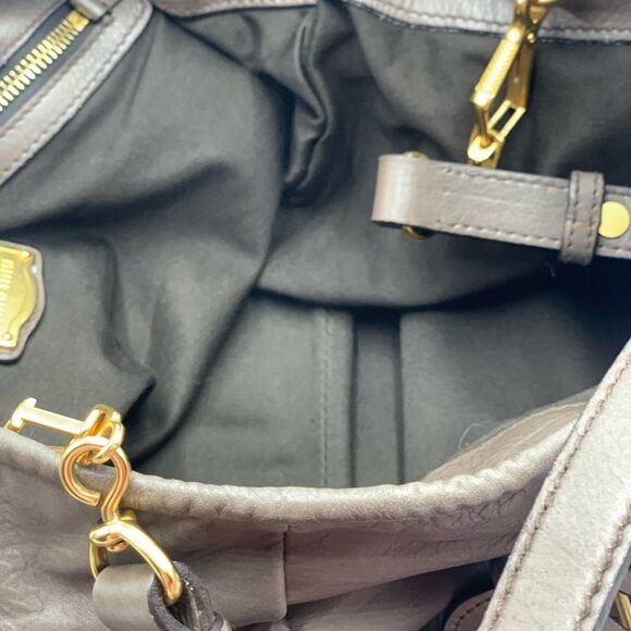 Authentic Very Large Vitello Lux Miu Miu 2way Satchel. Excellent preloved bag. - Picture 3 of 14
